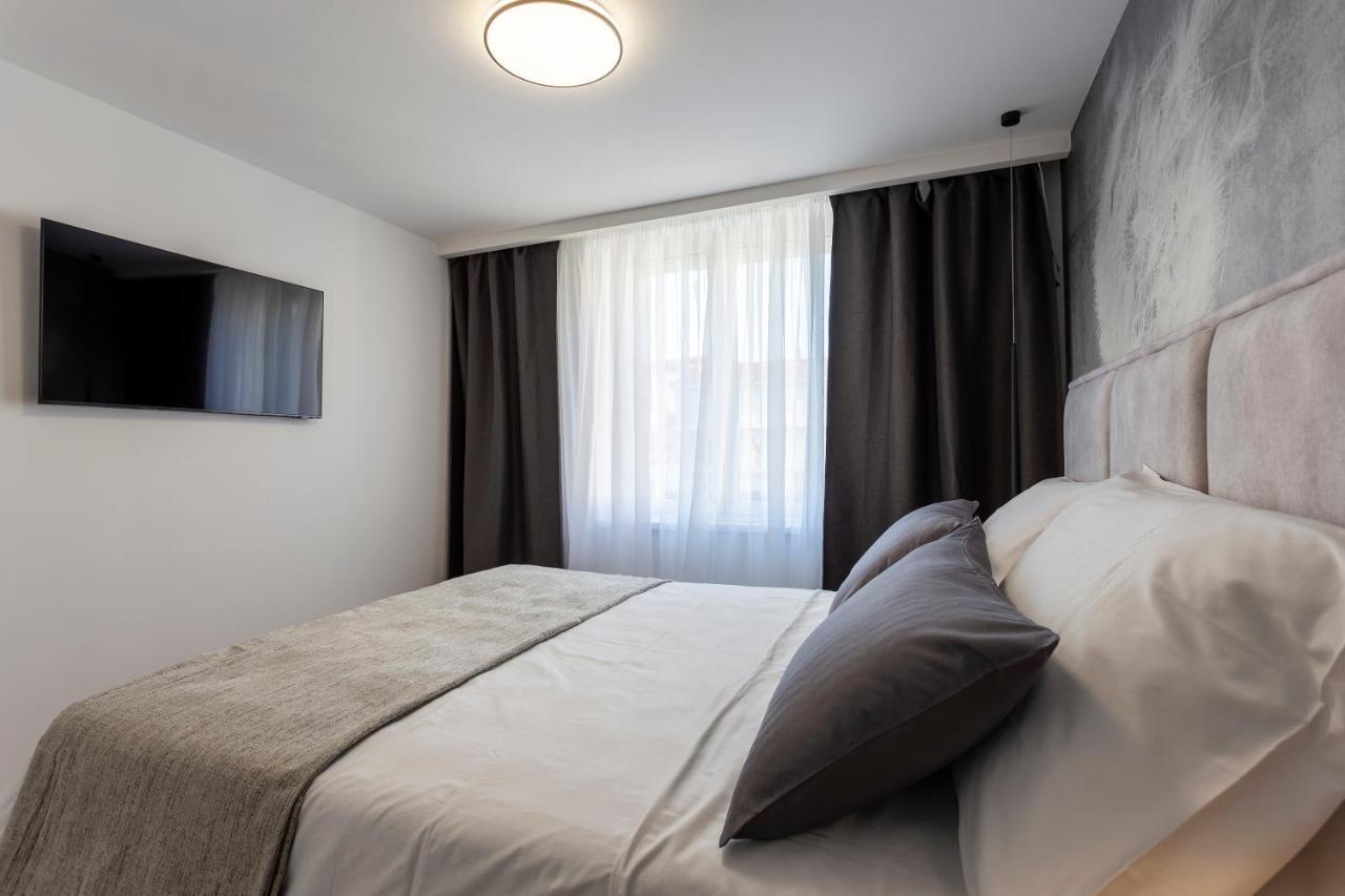 Apartman Izis Centar Pule Пула Екстериор снимка
