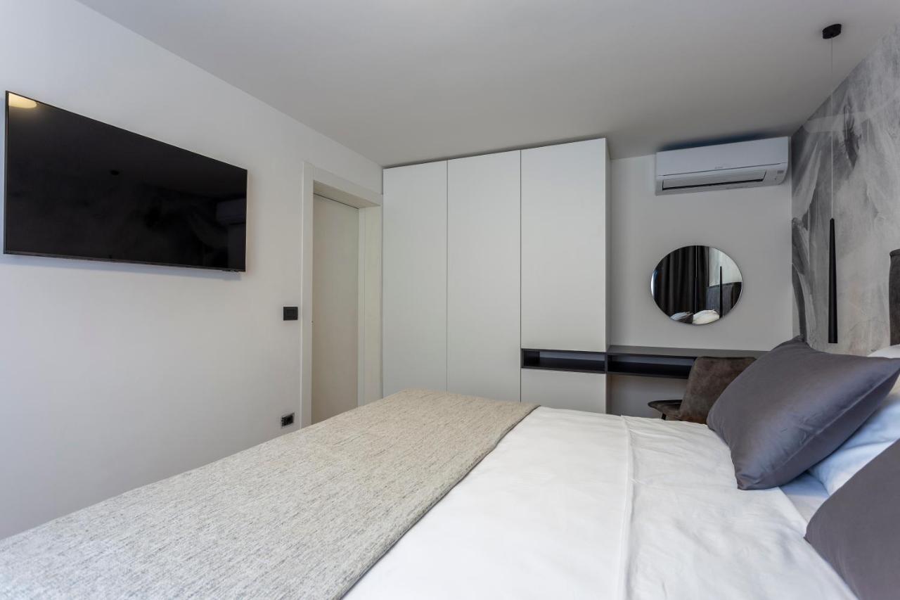 Apartman Izis Centar Pule Пула Екстериор снимка
